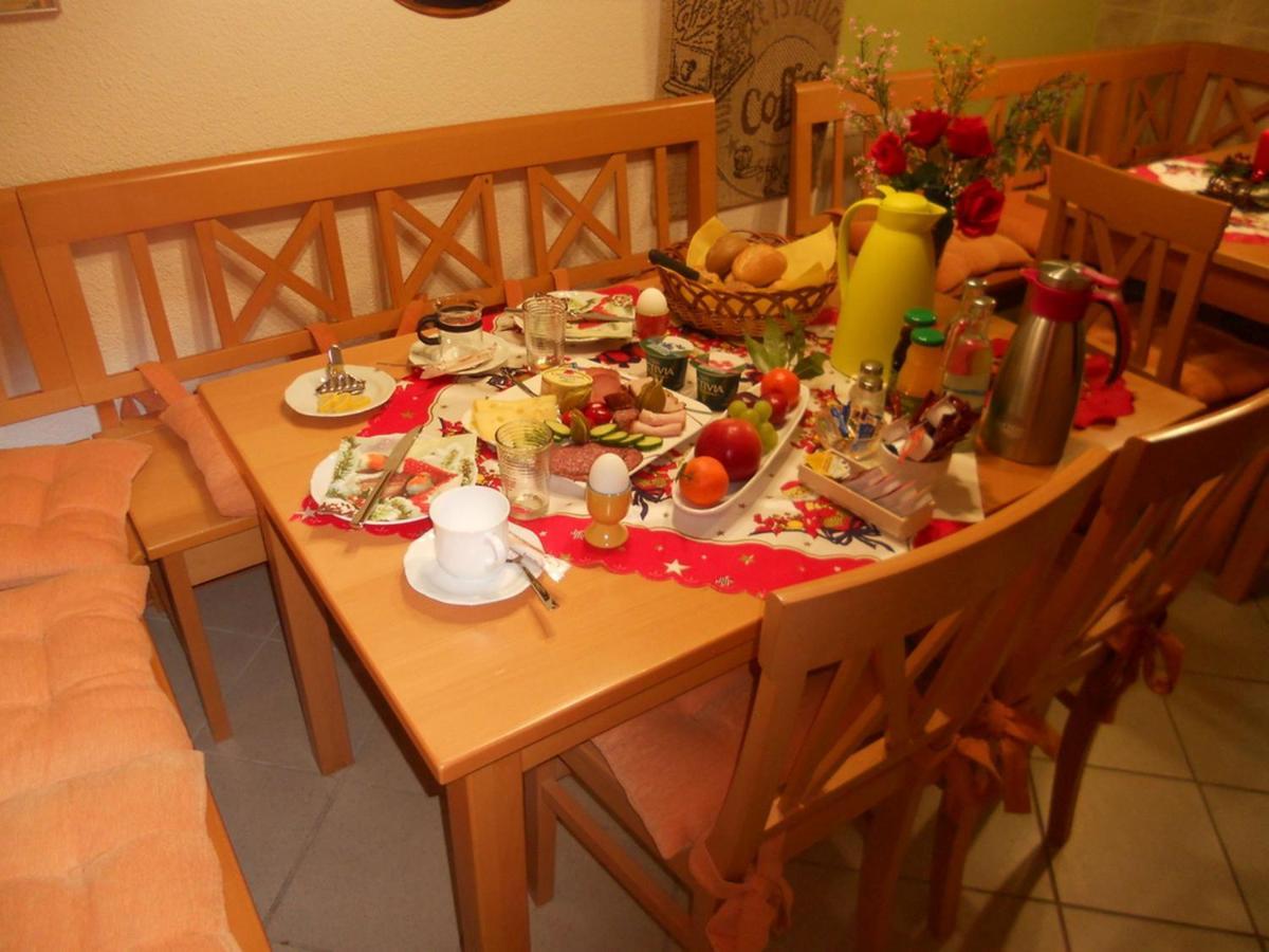 Familienpension Ерфурт Екстериор снимка