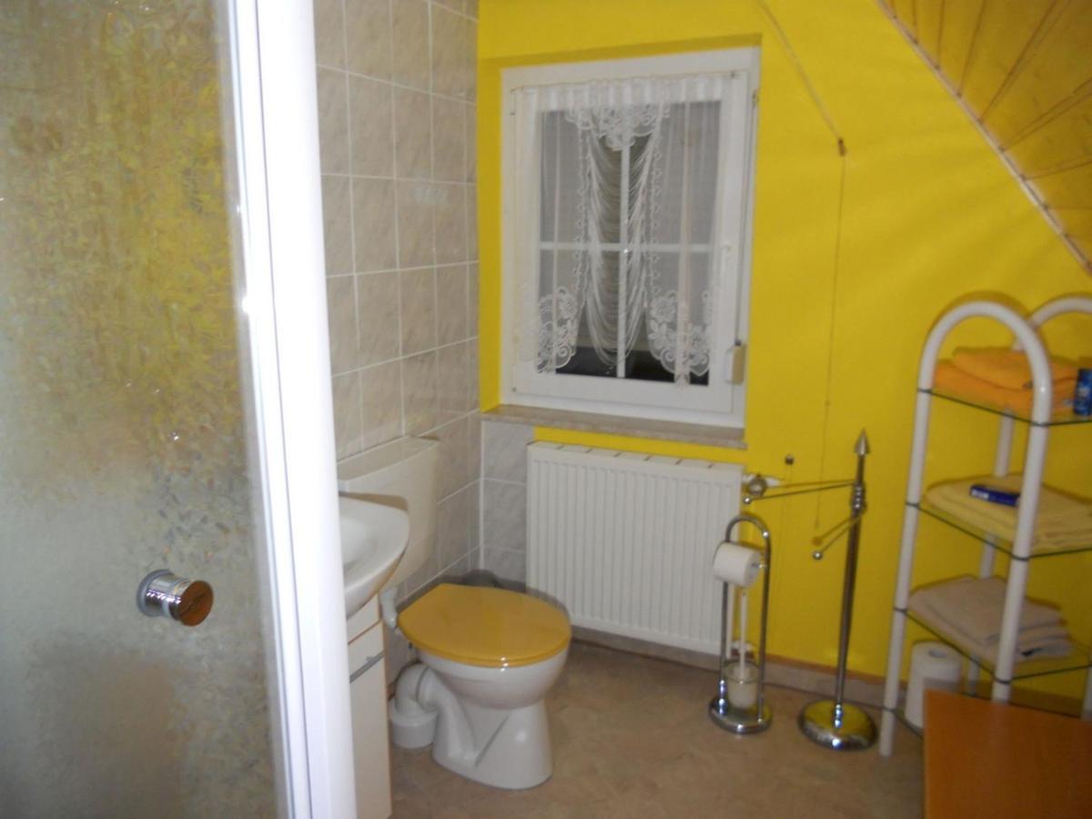 Familienpension Ерфурт Екстериор снимка